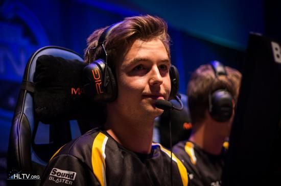 S15入围赛iG对战T1精彩开幕，预测赛果赢取奖励